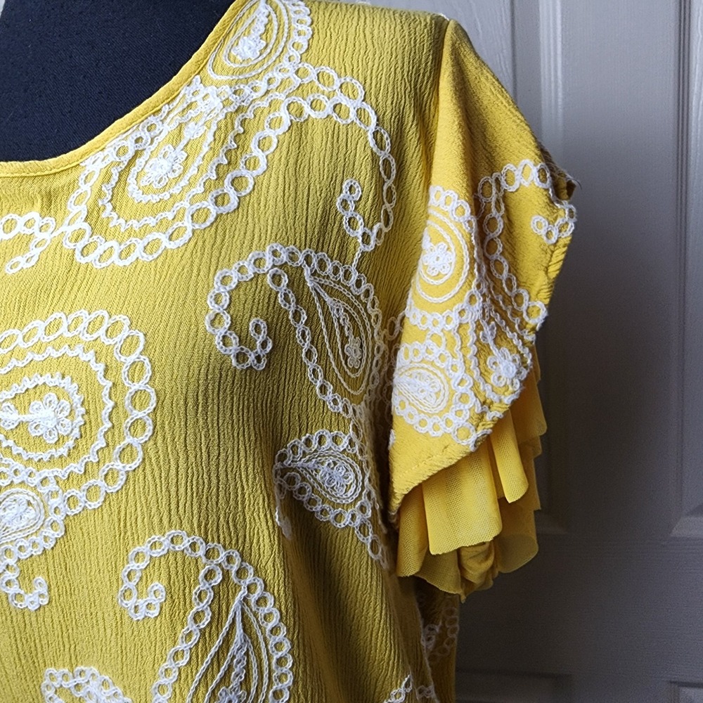 Forgotten Grace 1X Yellow Paisley Embroidered Ruffle Mesh Flowy Boho Top Shirt - Picture 3 of 11